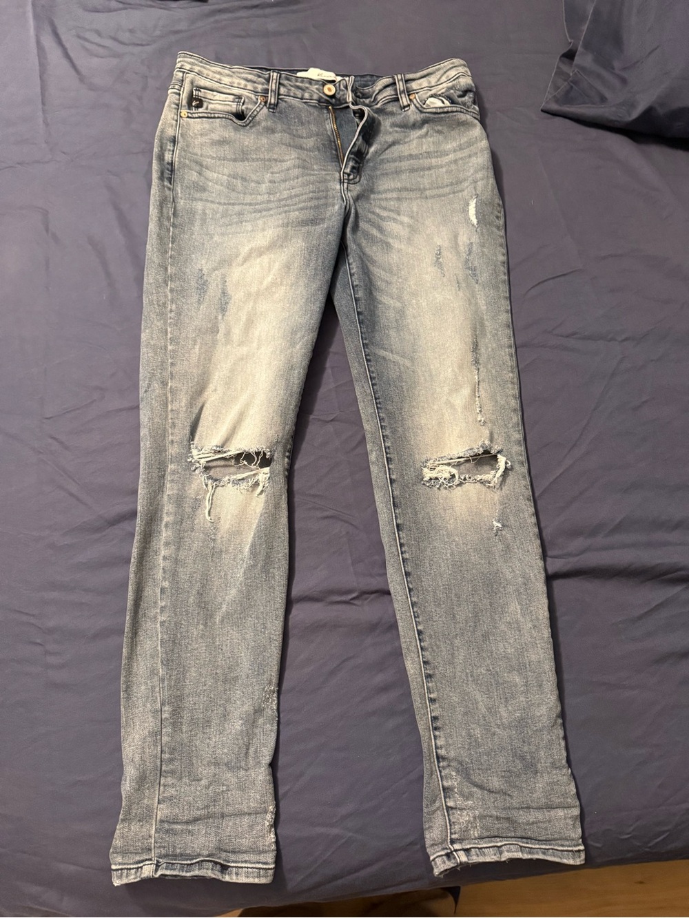Kancan Women’s Distressed Grey Ripped Skinny Jeans